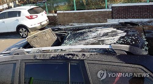 朝鲜向韩放飞定时爆炸气球撒传单