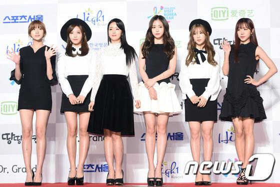 “首尔歌谣大赏”红毯汇总 EXO宝儿李源根EXID丁一宇群星亮相【组图】