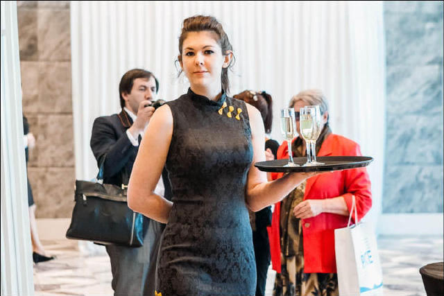 俄远东赌场吸引大批中日韩游客 美女如云