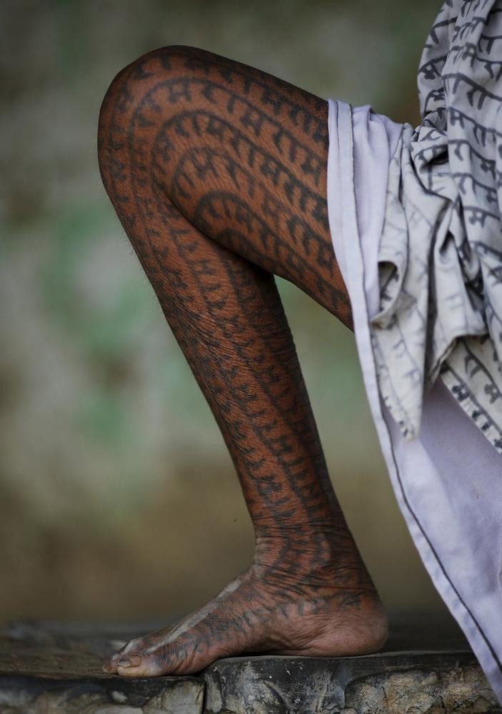 印度低种姓教徒无权进寺庙 纹身&ldquo;明志&rdquo;