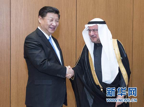 1月19日,国家主席习近平在利雅得会见伊斯兰合作组织秘书长伊亚德。 新华社记者王晔摄 1月19日,国家主席习近平在利雅得会见伊斯兰合作组织秘书长伊亚德。 新华社记者王晔摄