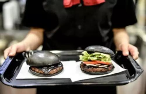 又黑又奇葩！盘点11款各国奇葩黑暗系美食