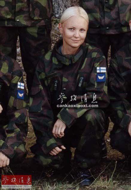 金发碧眼俏娇娃 北欧女兵咋那么漂亮