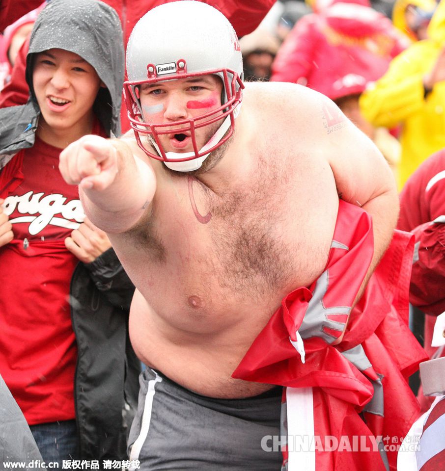 有种不怕冷的耐寒生物叫&ldquo;球迷&rdquo;
