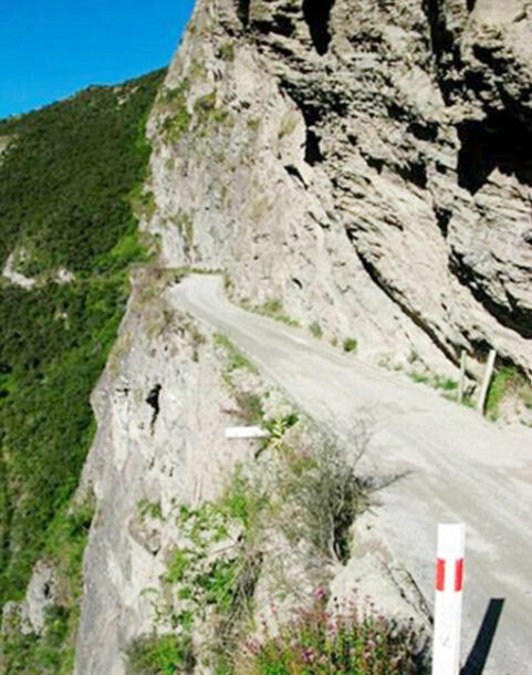 土耳其百公里山路29个急转弯 成全球最危险路段