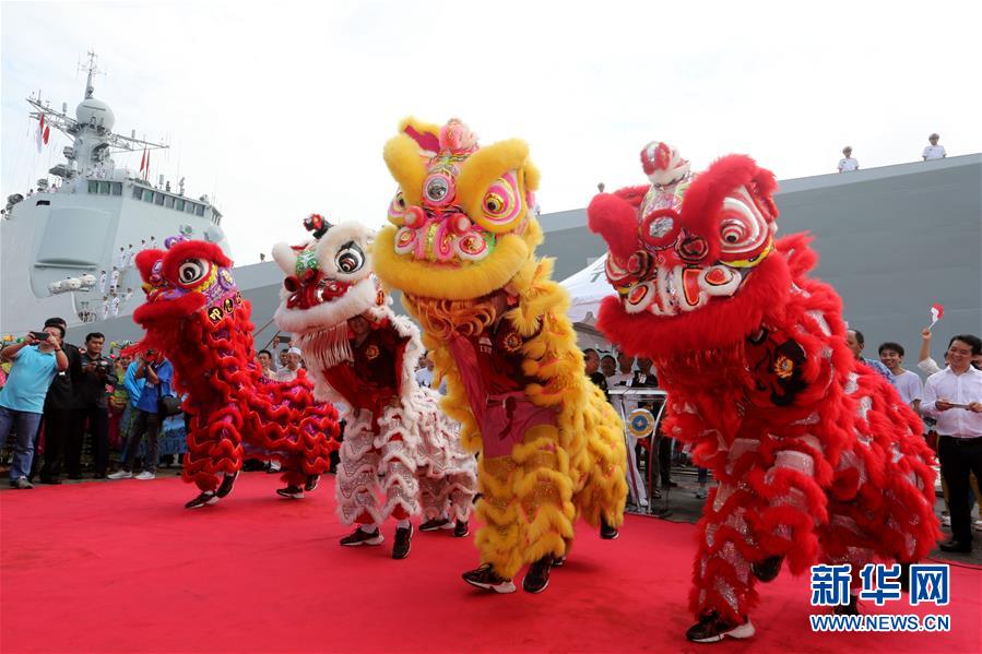 （国际）（4）中国海军舰艇编队抵达印度尼西亚访问