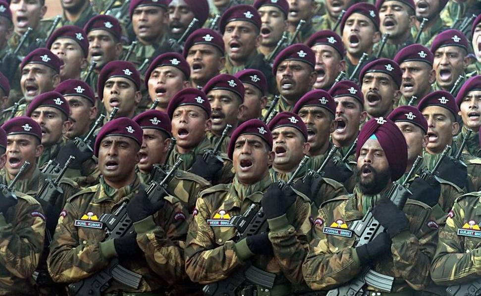 印度阅兵现场 奥朗德与莫迪共同观看