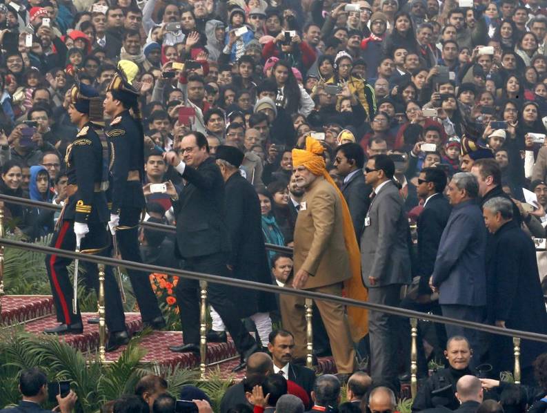 印度阅兵现场 奥朗德与莫迪共同观看