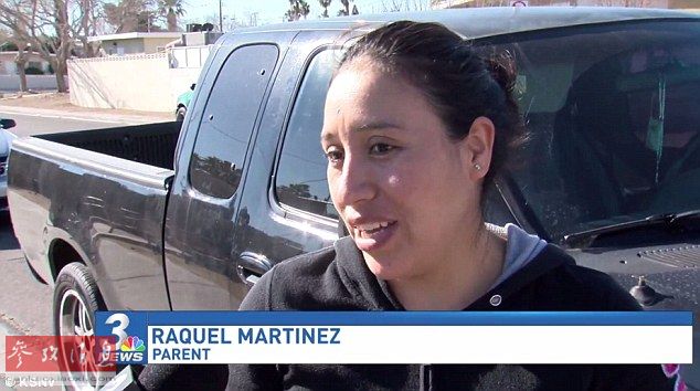 美国女教师与学生发生关系 短信中以母子相称