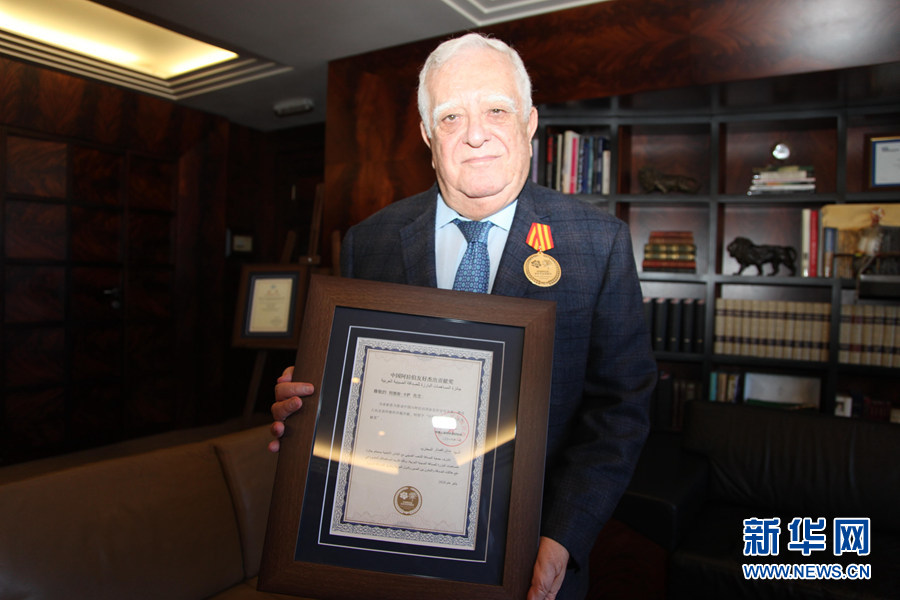 专访:我将永远珍视习主席授予的这份殊荣--访