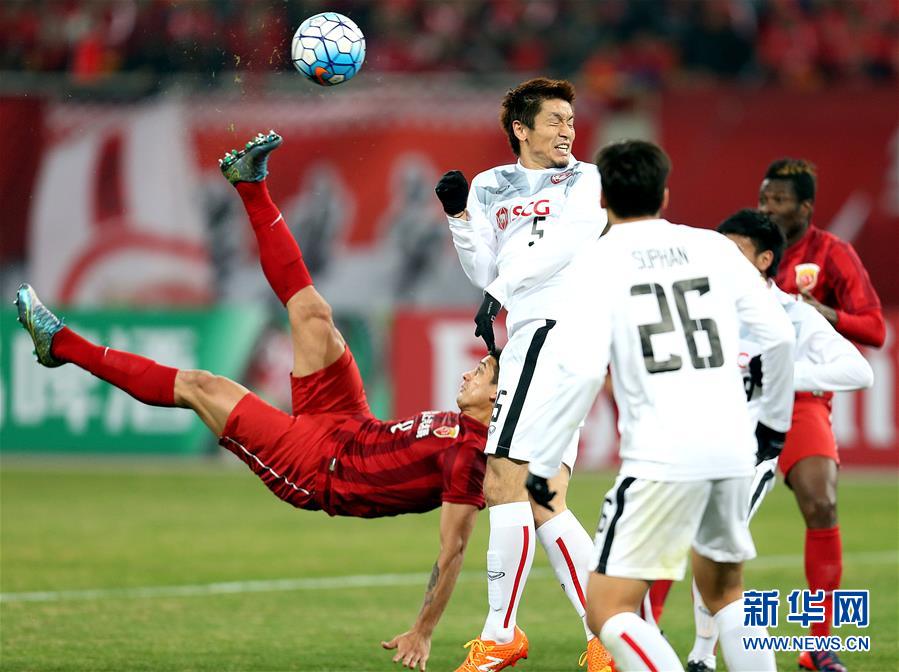 （体育）（4）足球&mdash;&mdash;亚冠资格赛：上海上港对阵泰国蒙通联队