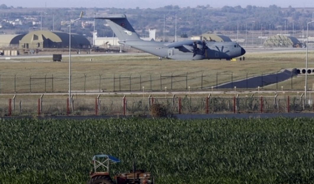 土耳其炮击叙境内军用机场 或出兵叙利亚