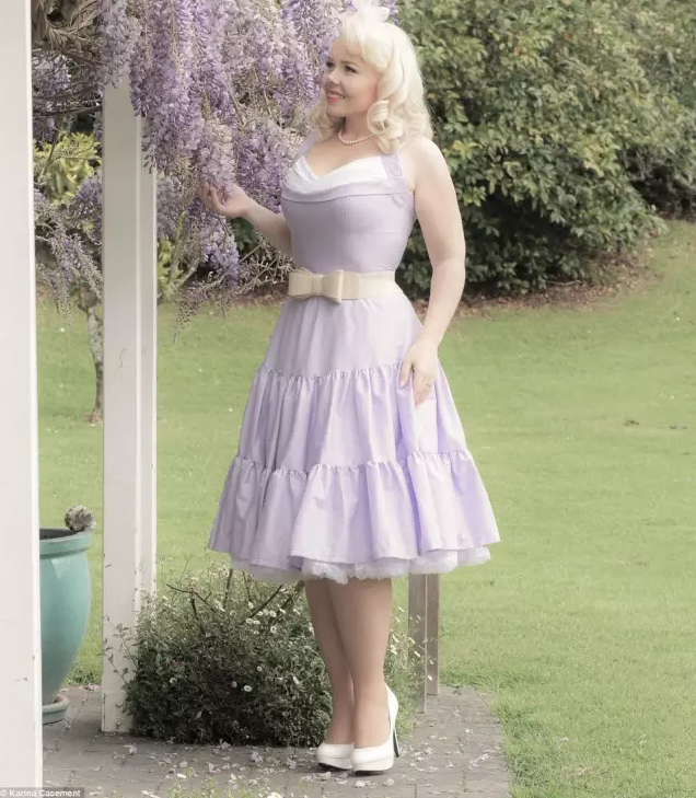 如此光鲜靓丽的姑娘竟是个开挖掘机的