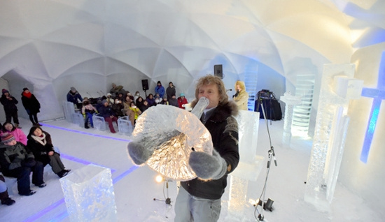 听自然的律动:新奇演奏会乐器用冰打造(组图)