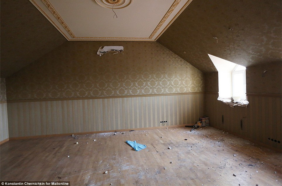 豪宅變破屋：烏克蘭前總檢察長私邸今昔對比照