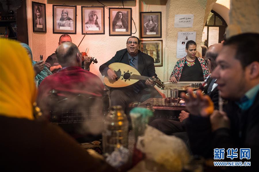 （国际）（4）埃及吉萨：大众钟爱的&ldquo;大众&rdquo;咖啡馆