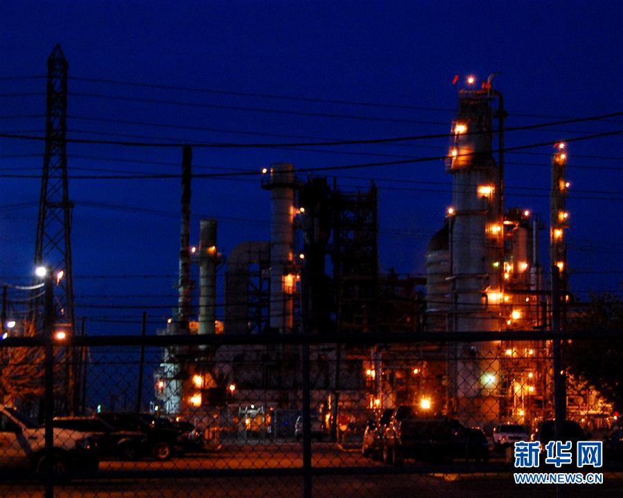 （XHDW）（2）美国得州一炼油厂爆炸起火