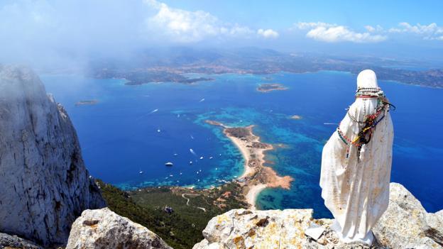 世界最小王国:11位居民拥有1百只羊