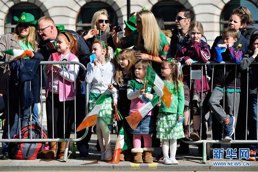 （晚报）（2）伦敦开始庆祝圣帕特里克节
