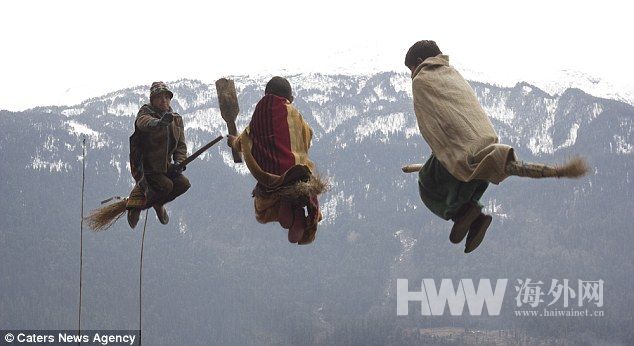 印度摄影师山村支教 悬浮摄影重现&ldquo;魁地奇&rdquo;