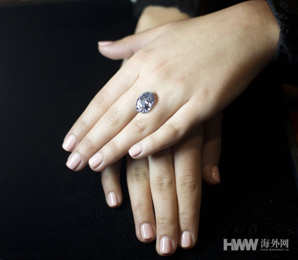 10.1克拉最大椭圆形鲜彩蓝钻将亮相香港