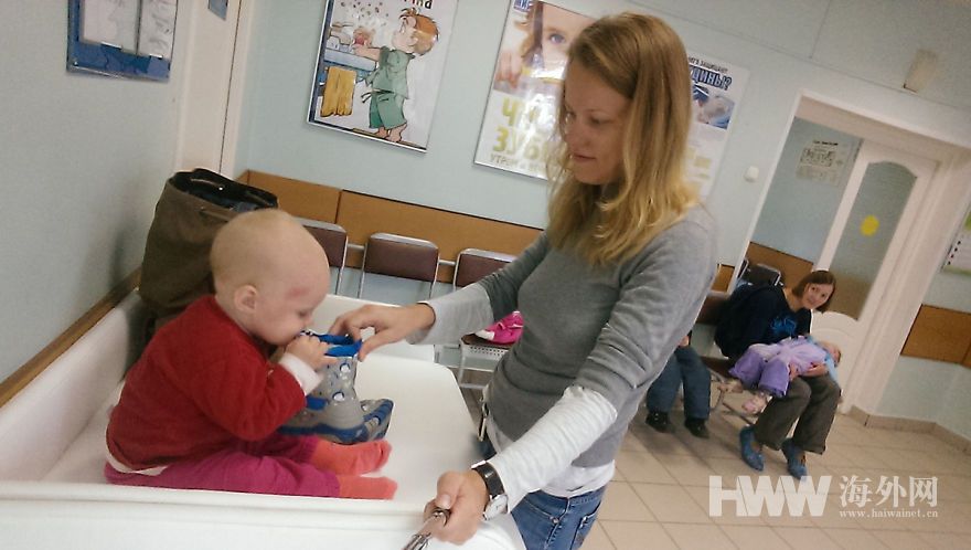 全职妈妈的日常：照顾孩子到分分钟崩溃
