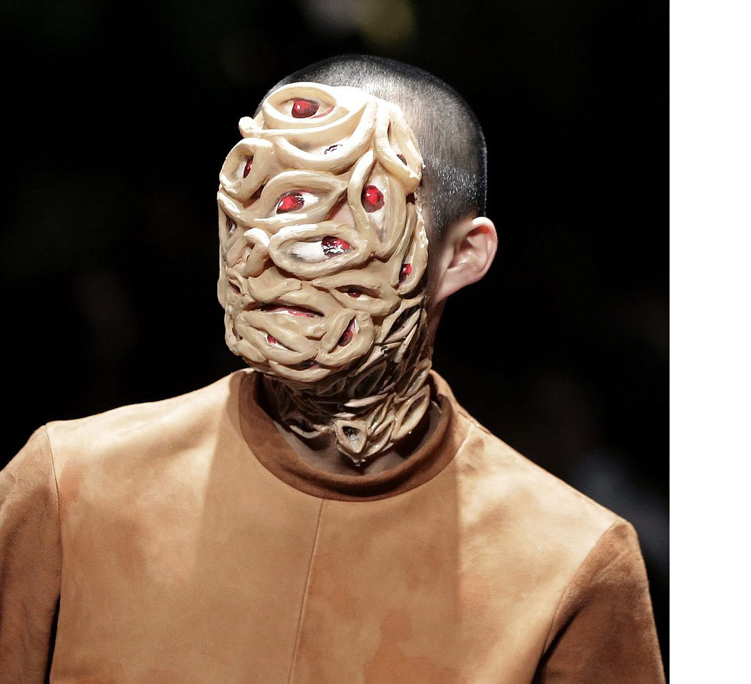 凡人不懂时尚:东京时装周惊现&ldquo;变异模特&rdquo;