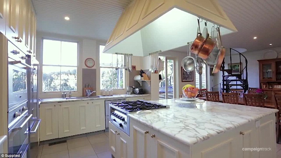 有钱任性！华人家庭购澳洲豪宅后欲推倒重建