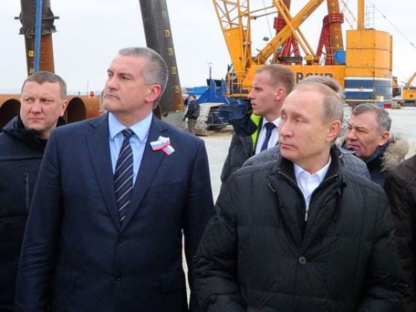 佩洛西·南希_佩洛西访台目的_佩洛西蛋糕