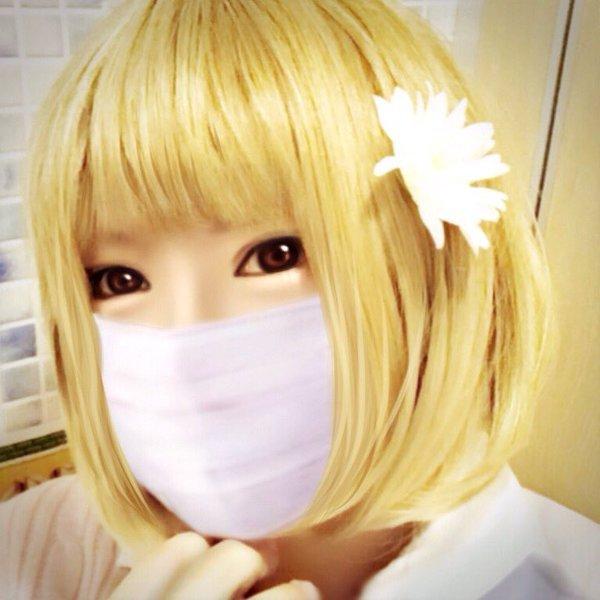 日本男网友学生装自拍称看破伪装 女生PS还击