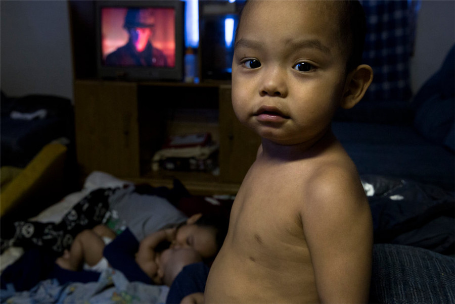 阿拉斯加冰川消融 居民失去家园举步维艰