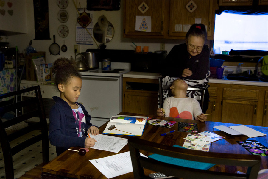 阿拉斯加冰川消融 居民失去家园举步维艰