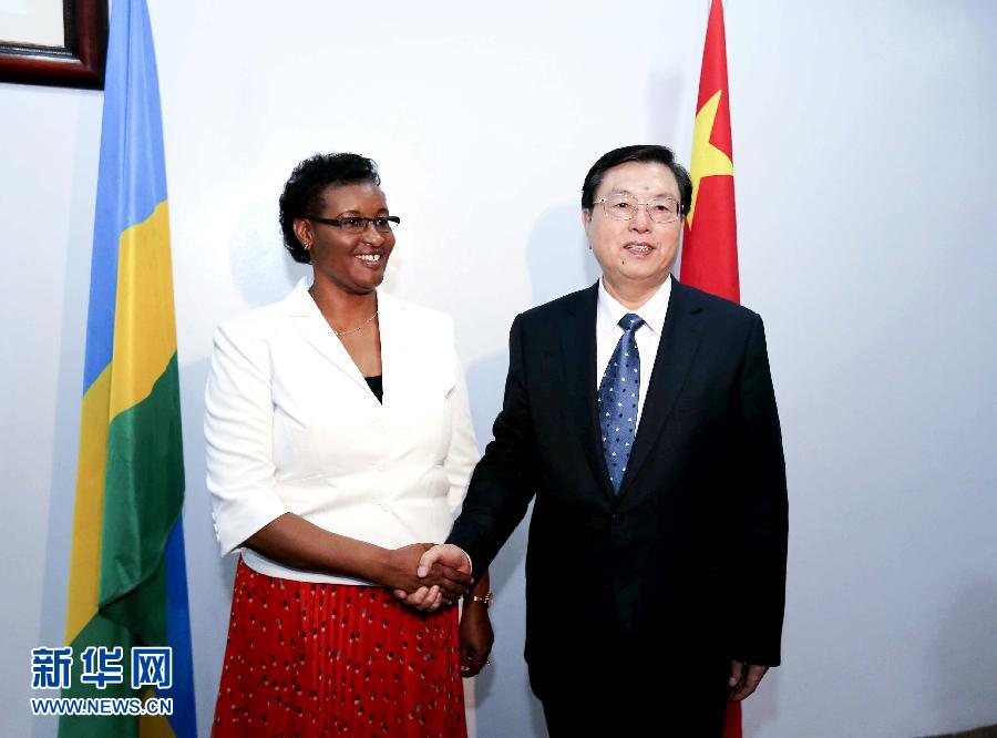 3月22日至23日，全国人大常委会委员长张德江对卢旺达进行正式友好访问。这是3月22日，张德江在卢旺达首都基加利与卢旺达众议长穆卡巴利萨举行会谈。新华社记者 丁林 摄 