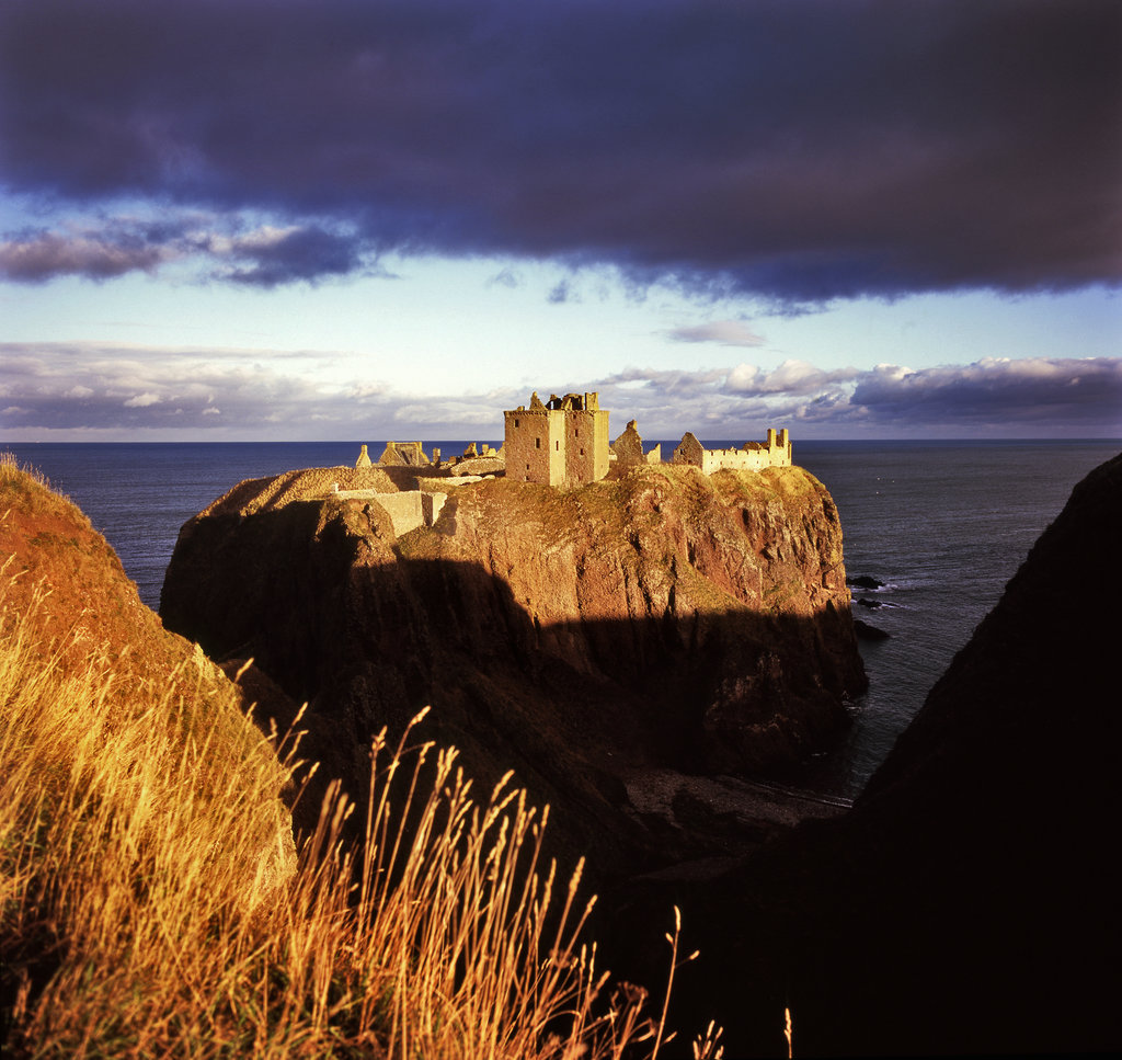 神秘之旅：探寻苏格兰著名传说的踪迹