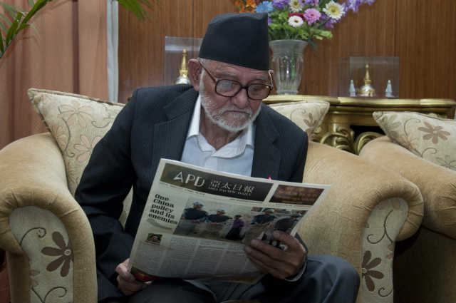 《亚太日报》,结缘三任尼泊尔总理