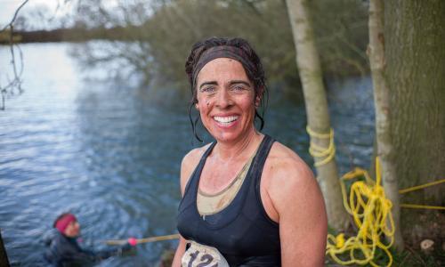 8500人野外&ldquo;狼奔&rdquo; 趟泥潭过长坡游冰水