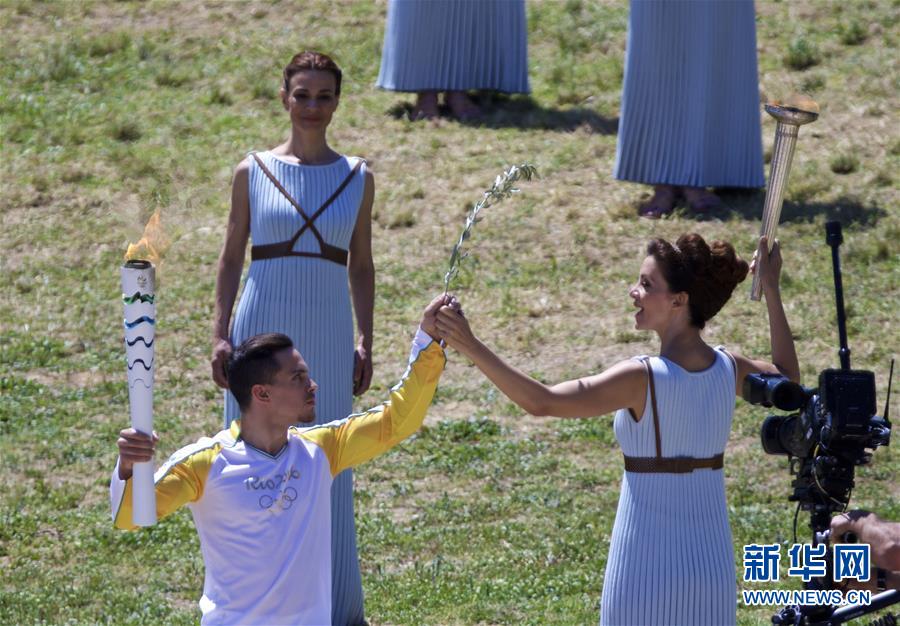 （里约奥运会）（1）奥运圣火顺利点燃 火炬传递拉开帷幕