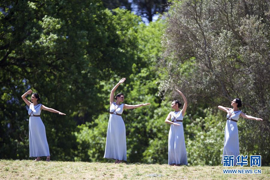 （里约奥运会）（8）奥运圣火顺利点燃 火炬传递拉开帷幕