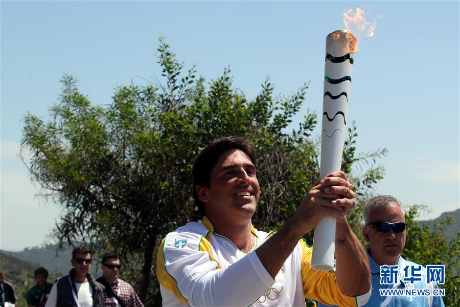 （里约奥运会）（12）奥运圣火顺利点燃 火炬传递拉开帷幕