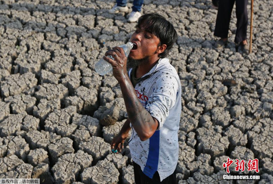 印度大旱 数千农民因缺水自杀