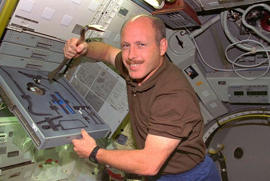 成为一名&ldquo;太空人&rdquo;必备的N件&ldquo;单兵武器&rdquo;