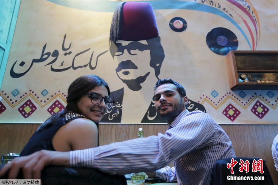 探訪夜幕降臨的敘利亞老城 年輕人酒吧狂歡