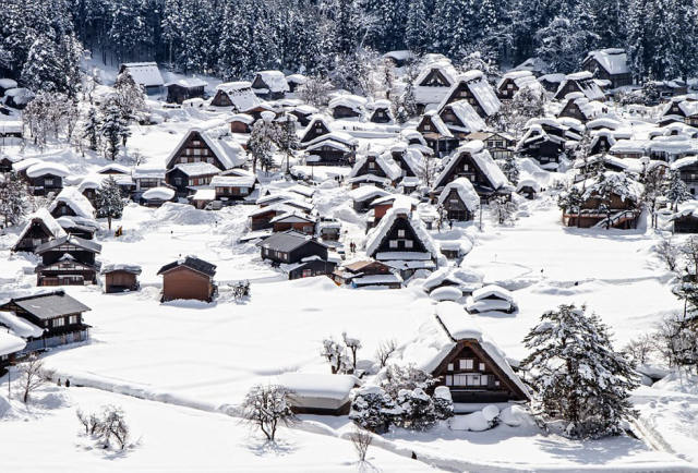 美哭！盘点世界各地的&ldquo;童话村庄&rdquo;