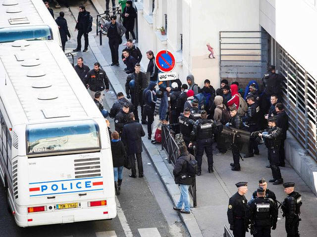 清场!巴黎再对难民出手