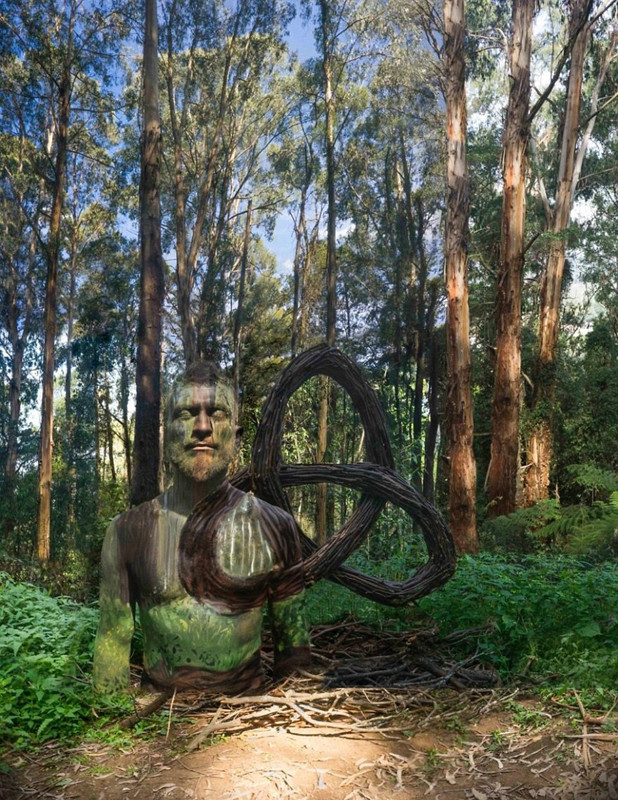 艺术家创作人体彩绘 实现人与自然结合