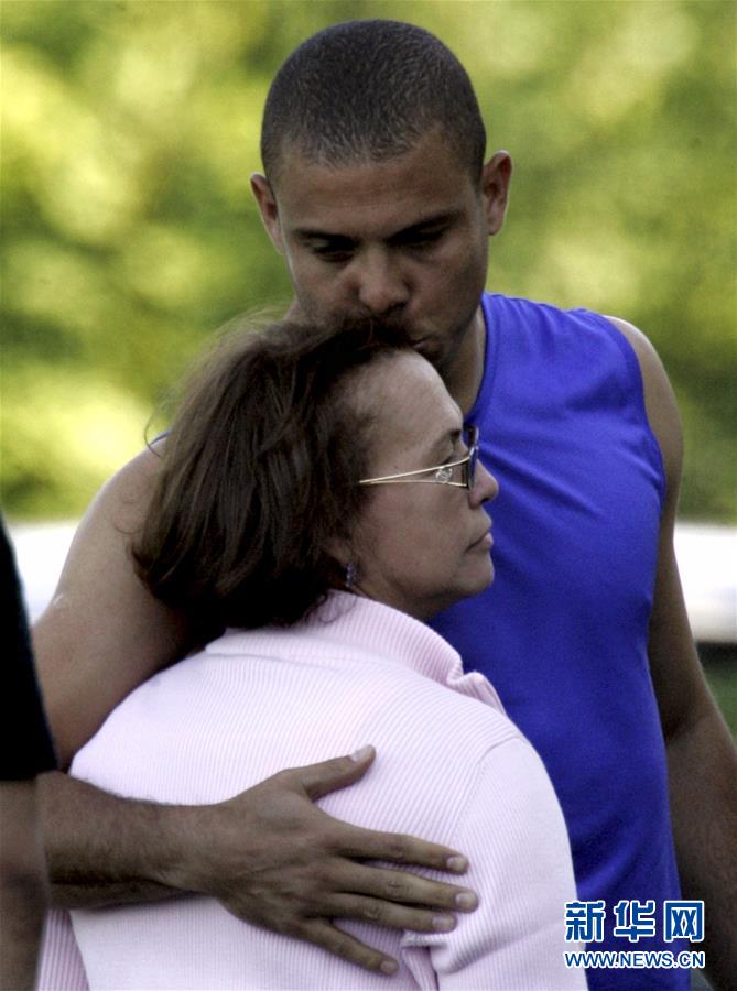（体育&middot;专题）（8）体坛巨星与妈妈的一抹温情