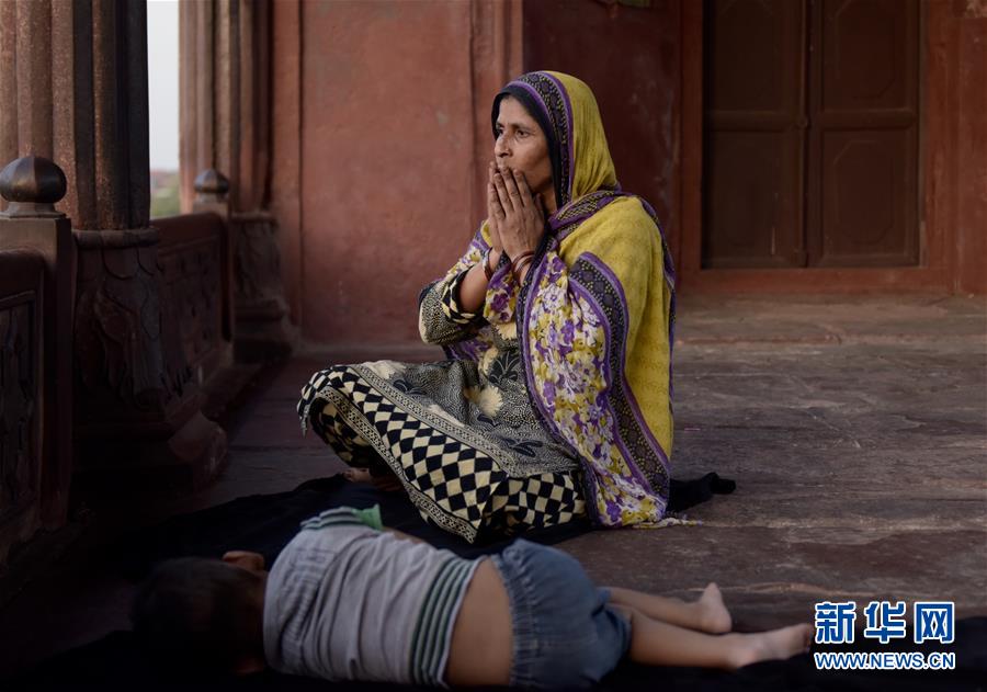 （国际）（4）印度穆斯林迎来斋月