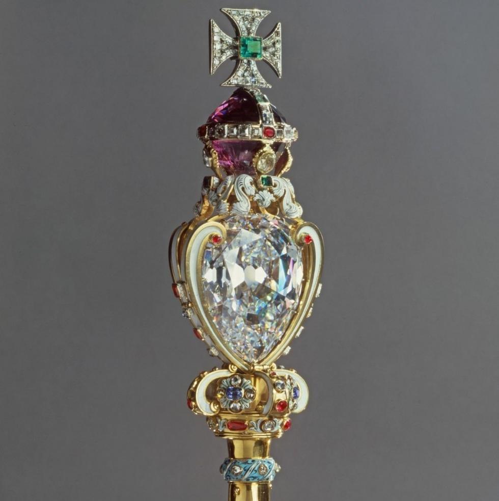 世界最大浓彩蓝钻拍卖 盘点钻石家族的世界之最