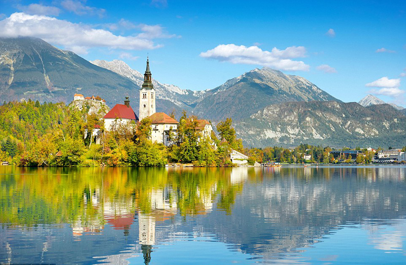 布莱德湖惊艳美景演绎现实版迪斯尼（组图）【5】