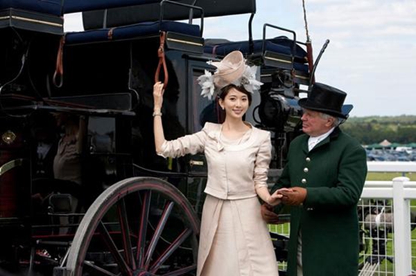 全世界最奢华的赛事又被奇葩“帽子”抢戏了 没想到你是这样的英国